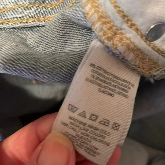 Free People Frayed Hem Cropped Jeans 29 Lighter Wash Zip Fly Pockets EUC - Picture 8 of 9